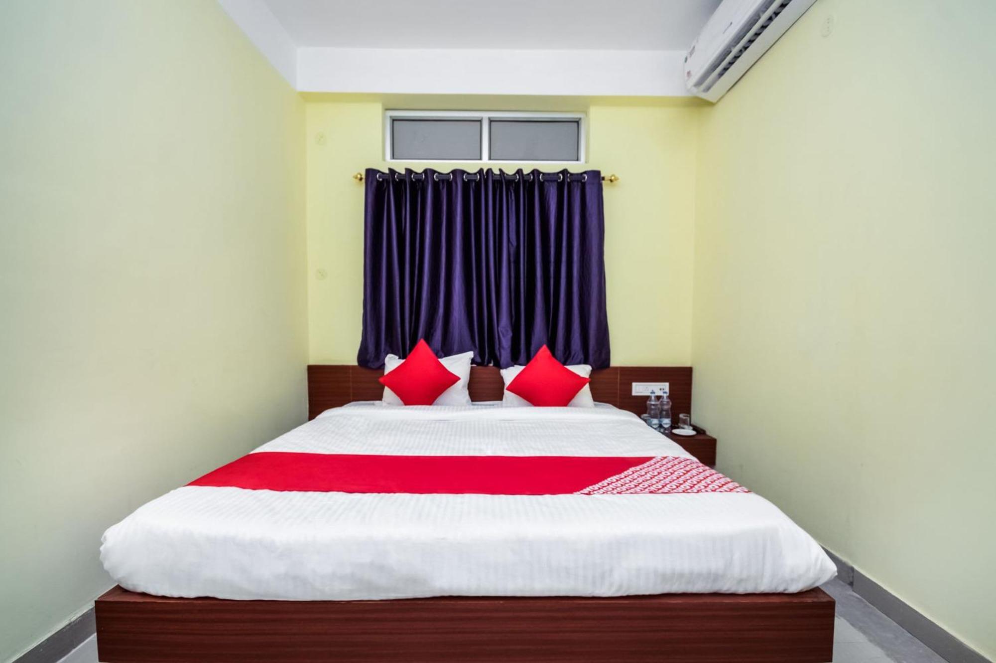 Hotel Vaccinated Staff- OYO Flagship 22365 Bimal Residency GS Road Dispur Exterior foto