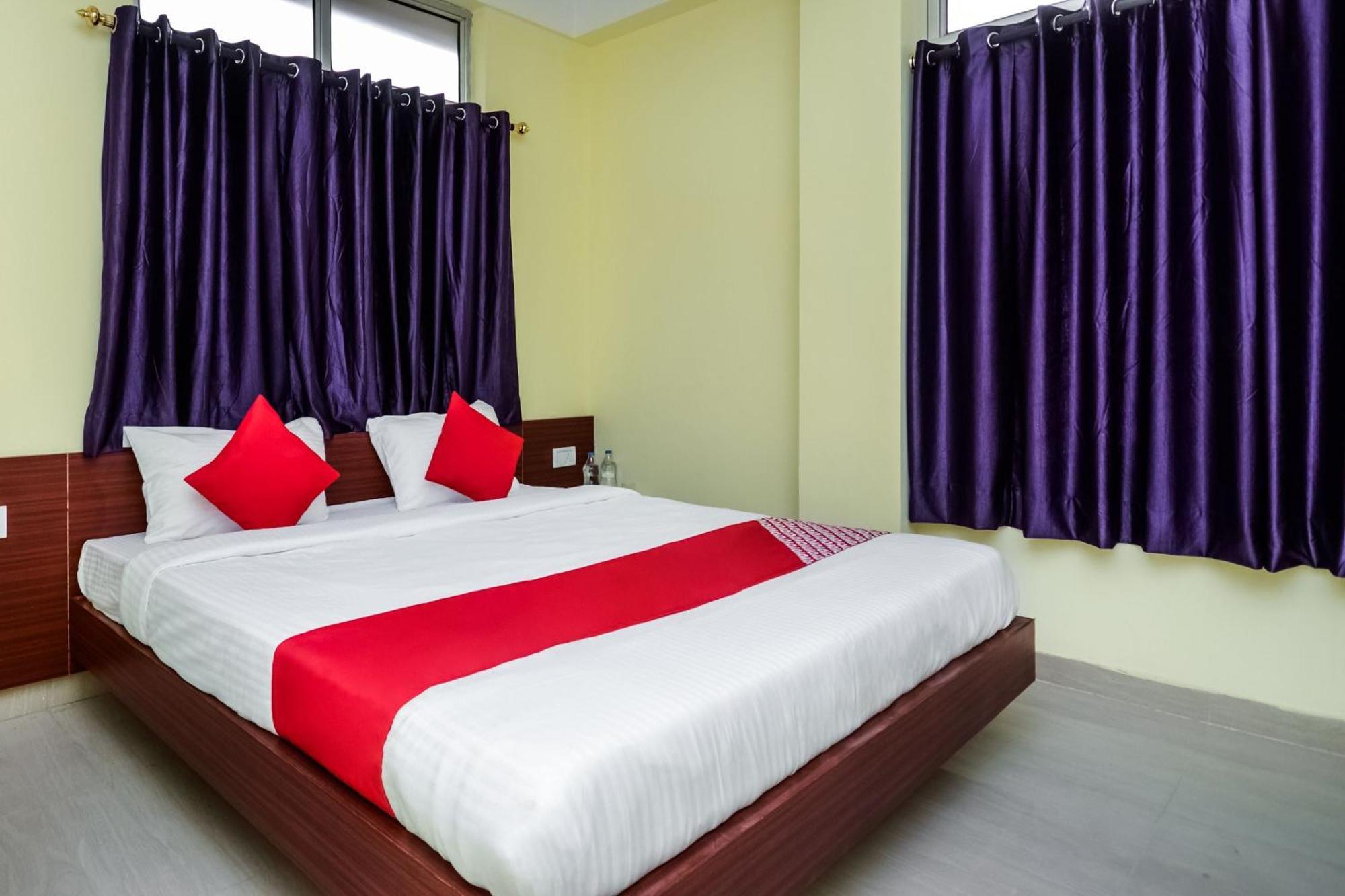 Hotel Vaccinated Staff- OYO Flagship 22365 Bimal Residency GS Road Dispur Exterior foto