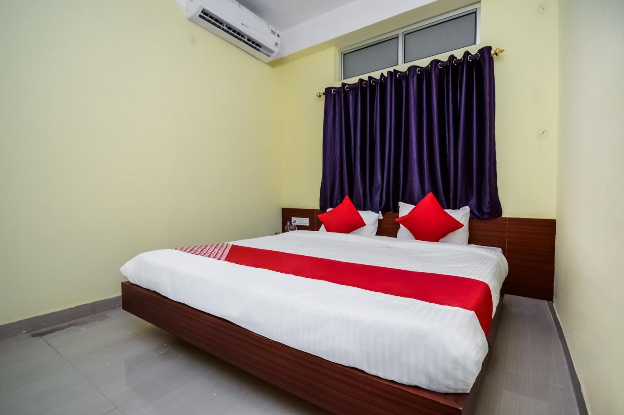 Hotel Vaccinated Staff- OYO Flagship 22365 Bimal Residency GS Road Dispur Exterior foto