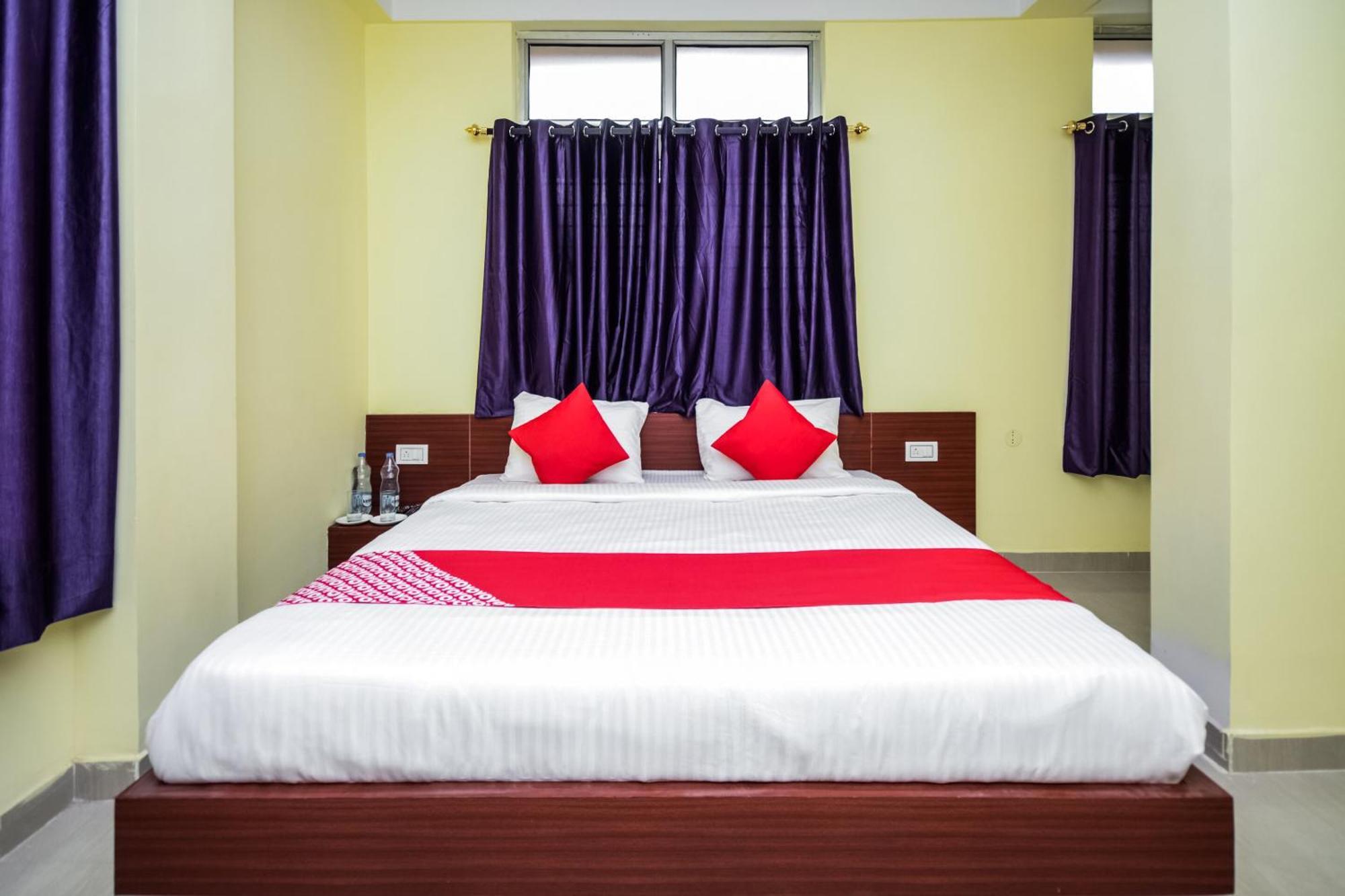 Hotel Vaccinated Staff- OYO Flagship 22365 Bimal Residency GS Road Dispur Exterior foto